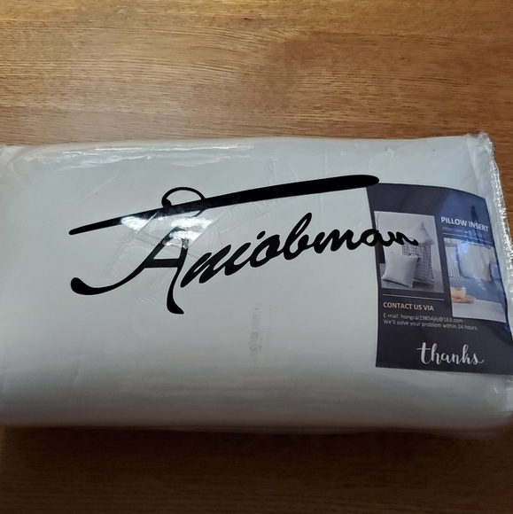 Aniobman Pillow inserts - set of 2- 20" x 20" - Picture 9 of 11